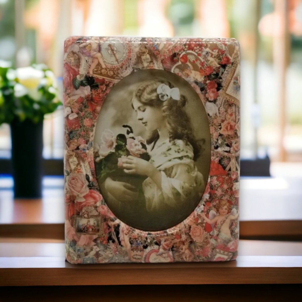Victorian Like Ceramic Free Standing Picture Photo Frame Home Decor